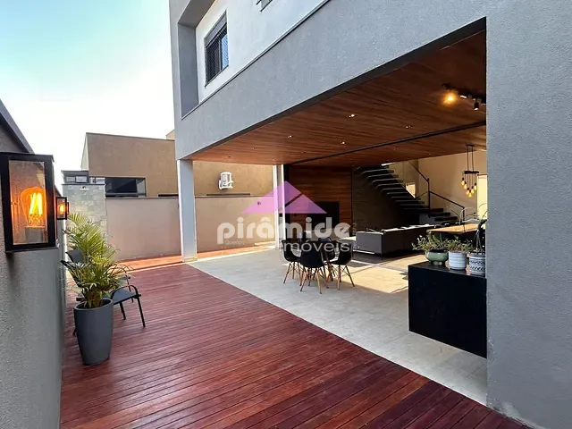Casa 3 quartos e 4 banheiros, à venda, no bairro Loteamento Floresta em São José dos Campos
