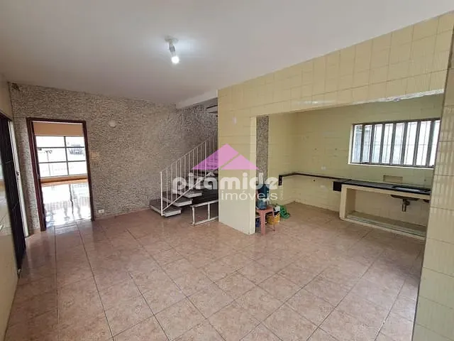 Casa com 251m² 3 quartos e 2 banheiros, à venda, no bairro Jardim Bela Vista em São José dos Campos