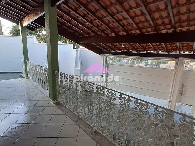Casa 2 quartos e 1 banheiro, à venda, no bairro Jardim Mariana II em São José dos Campos