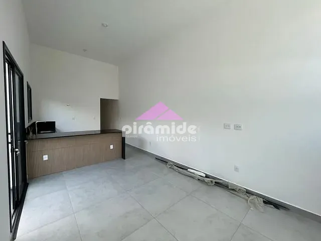 Casa com 135m² 2 quartos e 2 banheiros, à venda, no bairro Jardim Satélite em São José dos Campos