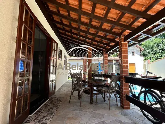 Casa com 373m² 5 quartos e 2 banheiros, à venda, no bairro Guaratuba em Bertioga