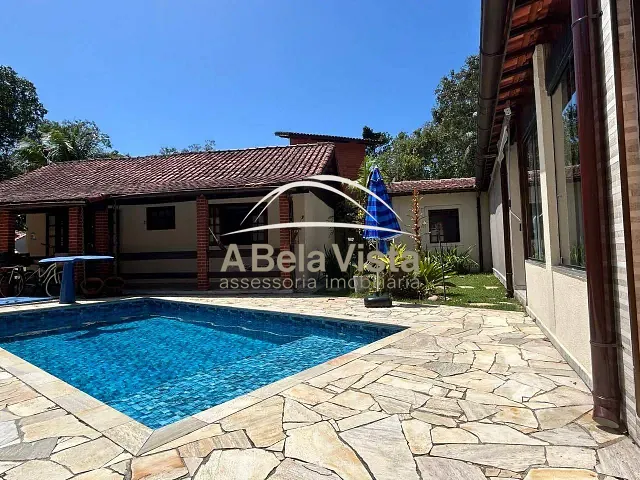 Casa com 373m² 5 quartos e 2 banheiros, à venda, no bairro Guaratuba em Bertioga