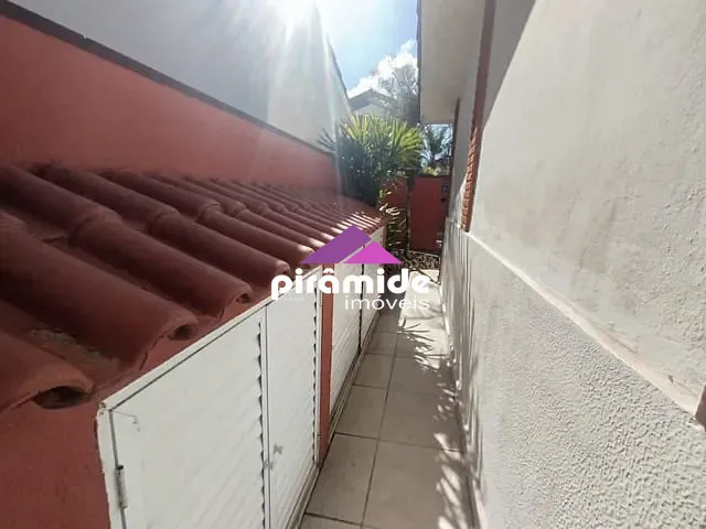 Casa 4 quartos e 6 banheiros, à venda, no bairro Jardim das Colinas em São José dos Campos