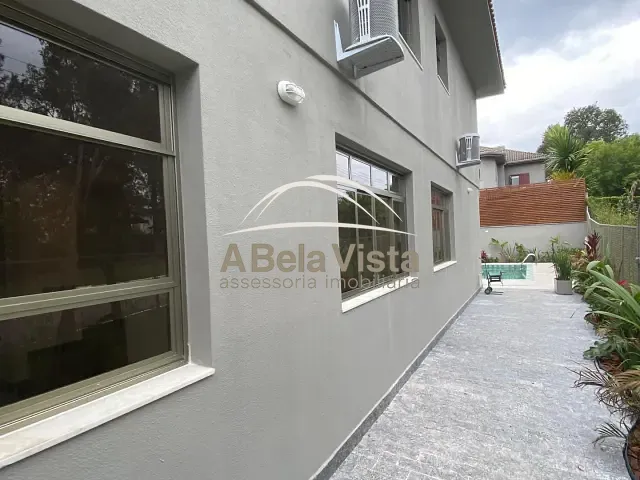 Casa com 449m² 5 quartos e 1 banheiro, para alugar, no bairro Alphaville em Santana de Parnaíba