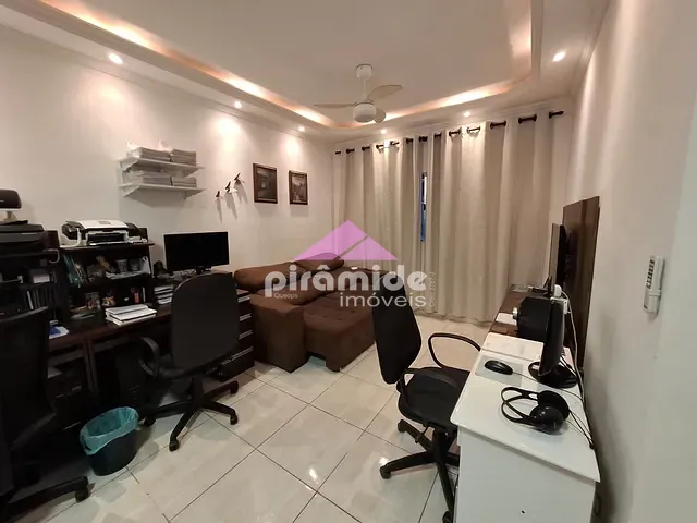 Casa com 101m² 2 quartos e 2 banheiros, à venda, no bairro Jardim República em São José dos Campos