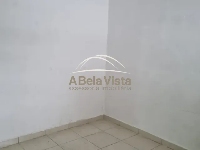 Casa 2 quartos e 1 banheiro, para alugar, no bairro Jardim D'Abril em Osasco