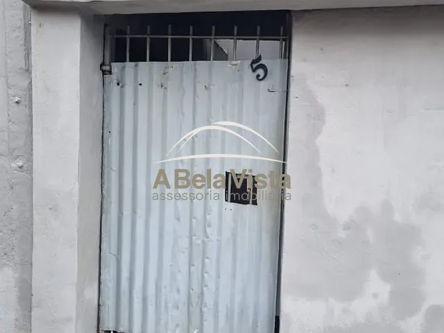 Casa 2 quartos e 1 banheiro, para alugar, no bairro Jardim D'Abril em Osasco