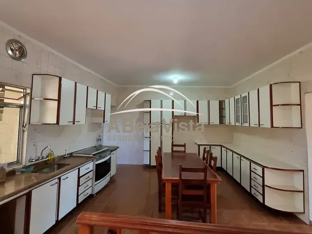 Casa 2 quartos e 2 banheiros, para alugar, no bairro Jardim das Flores em Osasco