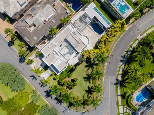 Casa com 1760m² 5 quartos e 8 banheiros, à venda, no bairro Tamboré em Santana de Parnaíba