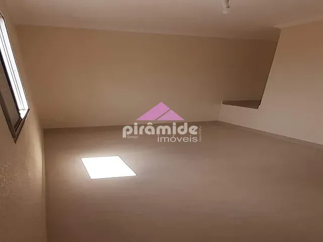 Casa com 75m² 2 quartos e 1 banheiro, para alugar, no bairro Vila São Geraldo em São José dos Campos