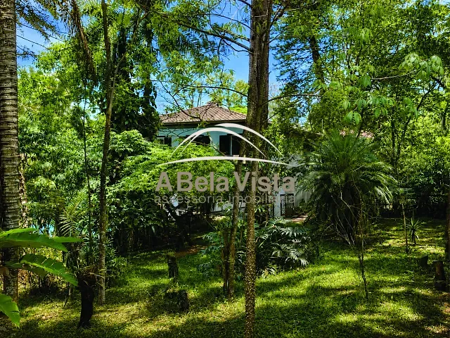 Casa com 2385m² 3 quartos e 6 banheiros, à venda, no bairro Chácara São João em Carapicuíba