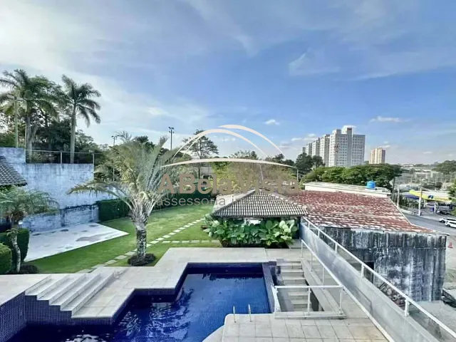 Casa com 1328m² 4 quartos e 6 banheiros, à venda, no bairro Pousada dos Bandeirantes em Carapicuíba