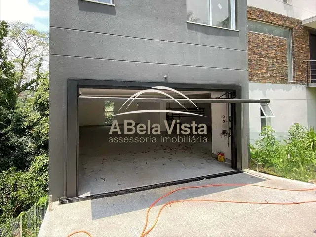 Casa com 1987m² 4 quartos e 6 banheiros, à venda, no bairro Chácara dos Lagos em Carapicuíba