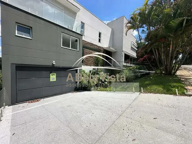 Casa com 1987m² 4 quartos e 6 banheiros, à venda, no bairro Chácara dos Lagos em Carapicuíba