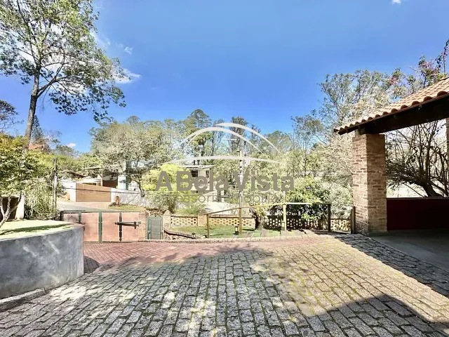 Casa com 1000m² 3 quartos e 5 banheiros, à venda, no bairro Palos Verdes em Carapicuíba