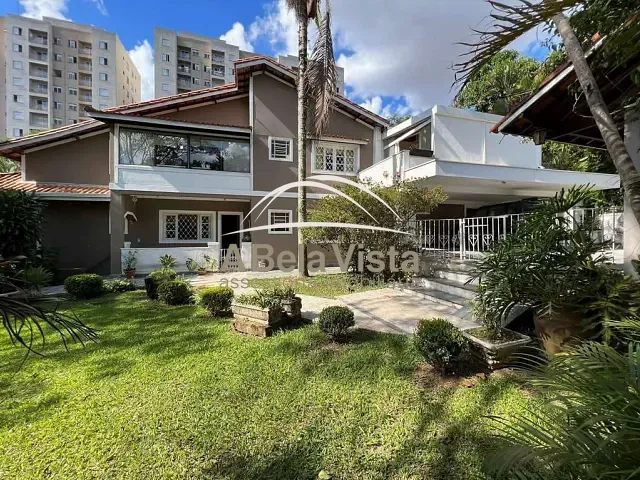 Casa com 2061m² 5 quartos e 6 banheiros, à venda, no bairro Chácara Granja Velha em Carapicuíba
