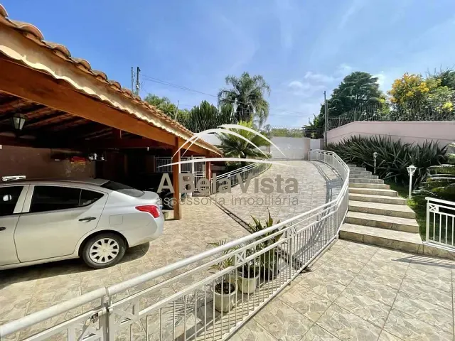 Casa com 947m² 3 quartos e 6 banheiros, à venda, no bairro Chácara das Paineiras em Carapicuíba