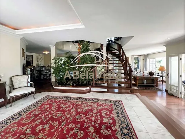 Casa com 2134m² 4 quartos e 7 banheiros, à venda, no bairro Palos Verdes em Carapicuíba