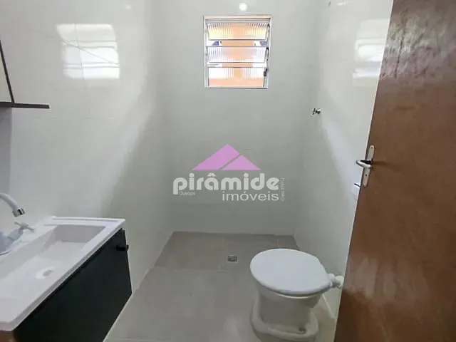 Casa com 125m² 2 quartos e 1 banheiro, à venda, no bairro Galo Branco em São José dos Campos