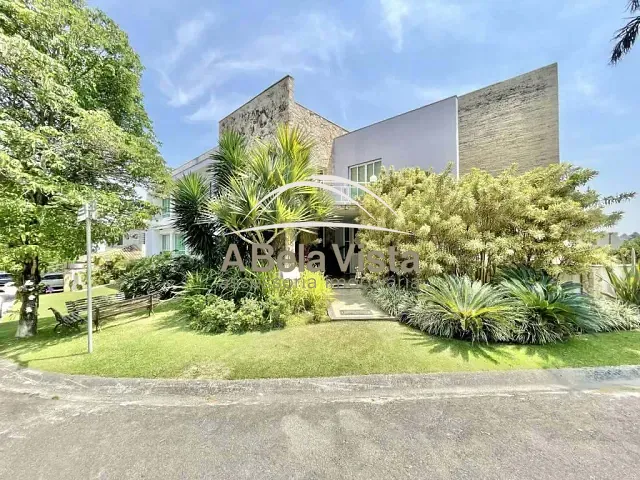 Casa com 1043m² 6 quartos e 10 banheiros, à venda, no bairro Golf Park em Carapicuíba