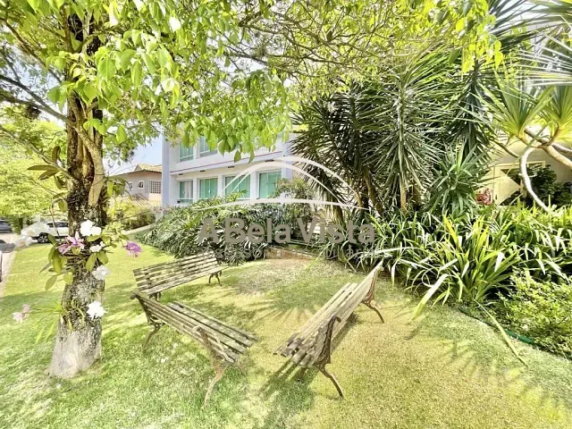 Casa com 1043m² 6 quartos e 10 banheiros, à venda, no bairro Golf Park em Carapicuíba