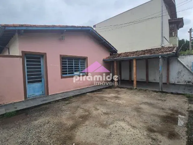 Casa com 227m² 3 quartos e 1 banheiro, à venda, no bairro Monte Castelo em São José dos Campos