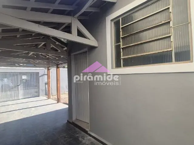 Casa com 227m² 3 quartos e 1 banheiro, à venda, no bairro Monte Castelo em São José dos Campos