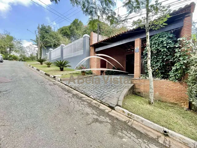 Casa com 1439m² 3 quartos e 5 banheiros, à venda, no bairro Chácara dos Lagos em Carapicuíba