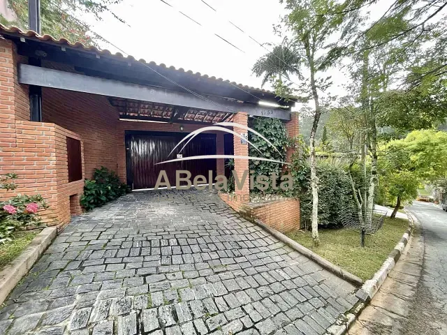 Casa com 1439m² 3 quartos e 5 banheiros, à venda, no bairro Chácara dos Lagos em Carapicuíba
