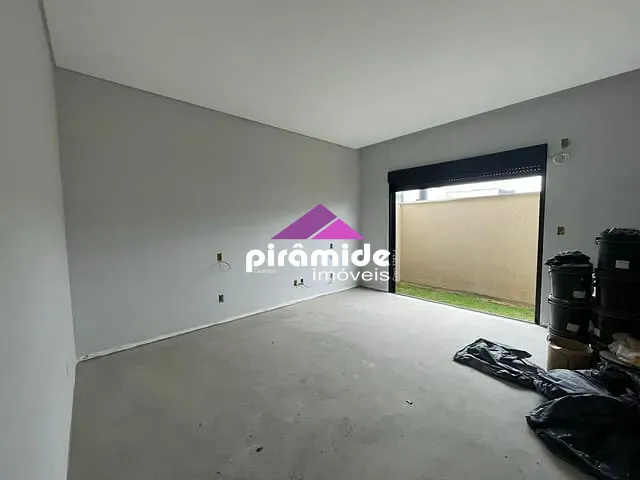 Casa com 180m² 3 quartos e 3 banheiros, à venda, no bairro Portal dos Passaros em São José dos Campos