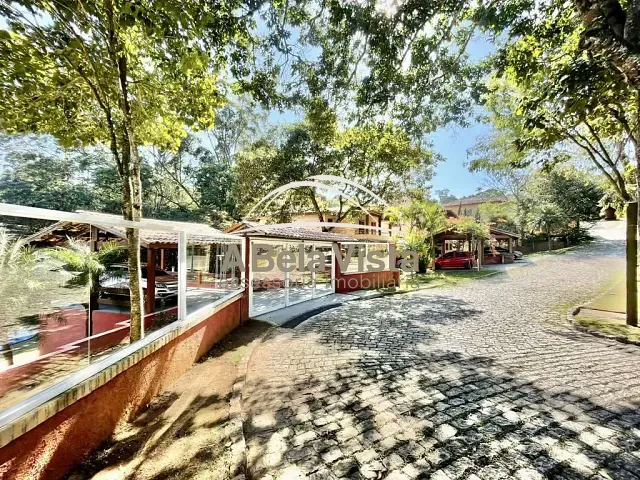 Casa com 2000m² 4 quartos e 7 banheiros, à venda, no bairro Chácara dos Lagos em Carapicuíba