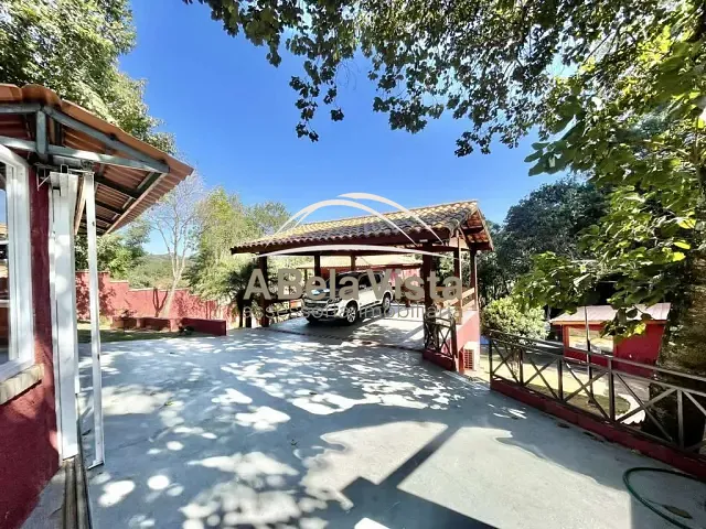 Casa com 2000m² 4 quartos e 7 banheiros, à venda, no bairro Chácara dos Lagos em Carapicuíba