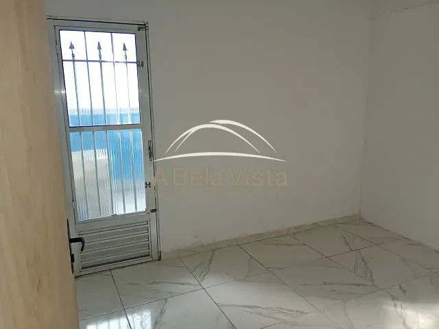 Casa 2 quartos e 1 banheiro, para alugar, no bairro Portal D'Oeste em Osasco