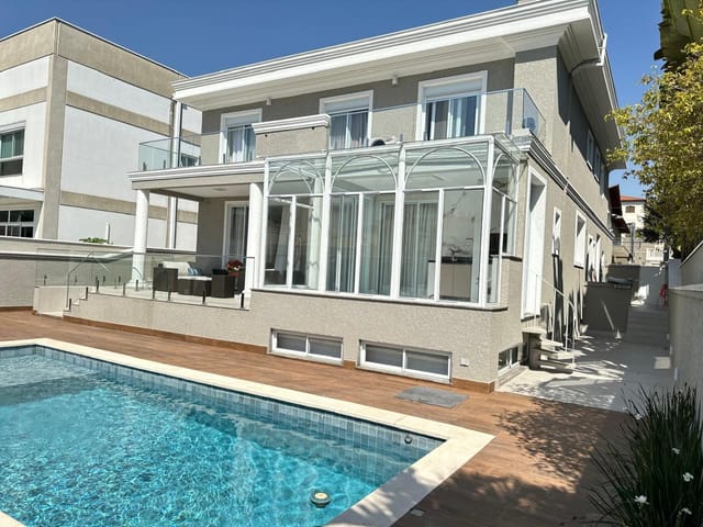Casa com 560m² 4 quartos e 7 banheiros, à venda, no bairro Alphaville Residencial Zero em Barueri