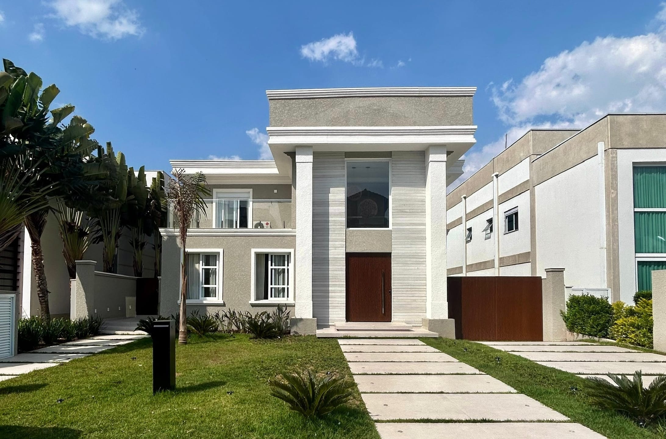 Casa em Alphaville Residencial Zero — foto 1