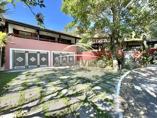 Casa com 1580m² 5 quartos e 6 banheiros, à venda, no bairro Águas da Fazendinha em Carapicuíba