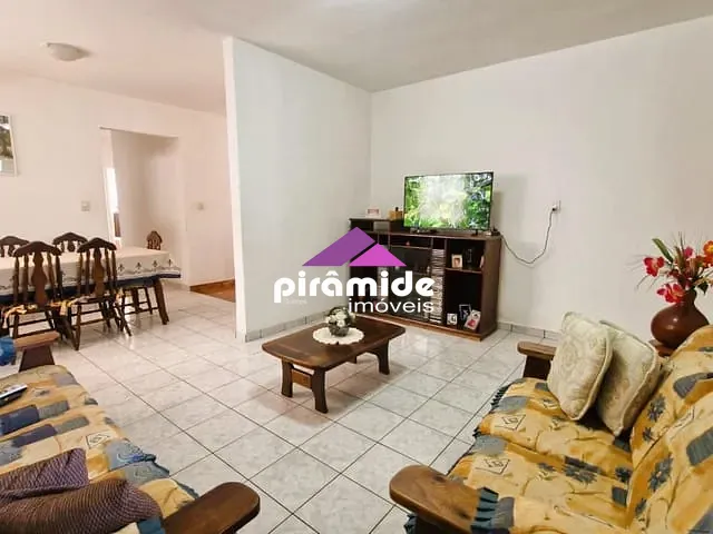 Casa com 330m² 3 quartos e 3 banheiros, à venda, no bairro Jardim América em São José dos Campos