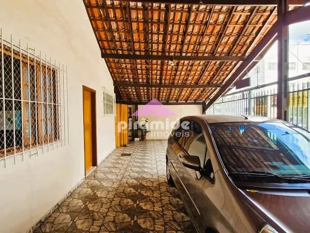 Casa com 330m² 3 quartos e 3 banheiros, à venda, no bairro Jardim América em São José dos Campos
