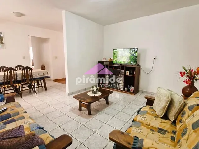 Casa com 330m² 3 quartos e 3 banheiros, à venda, no bairro Jardim América em São José dos Campos
