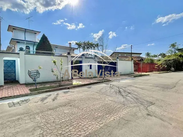 Casa com 1008m² 6 quartos e 8 banheiros, à venda, no bairro Chácara Vale do Rio Cotia em Carapicuíba