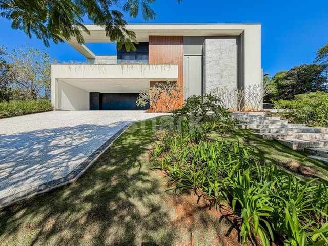 Casa com 2012m² 4 quartos e 7 banheiros, à venda ou para alugar, no bairro Condomínio Terras de São José em Itu
