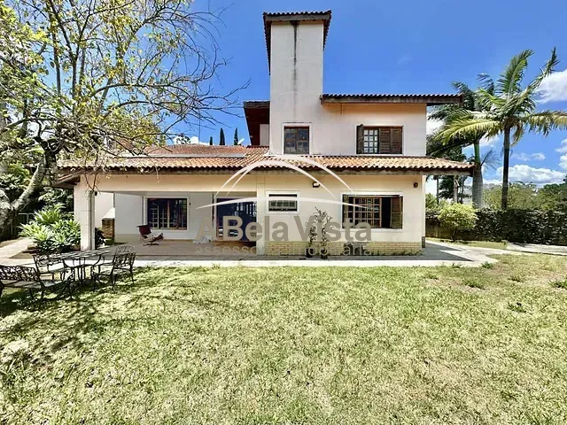 Casa com 1546m² 3 quartos e 5 banheiros, à venda, no bairro Jardim Ana Estela em Carapicuíba