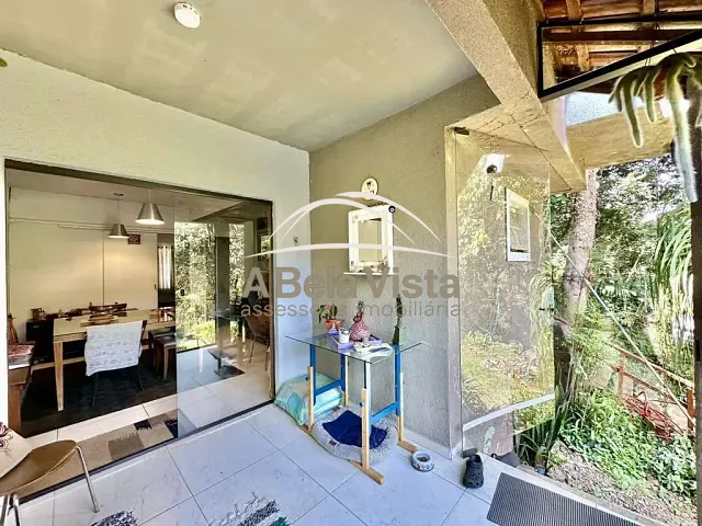 Casa com 466m² 3 quartos e 3 banheiros, à venda, no bairro Parque Ideal em Carapicuíba