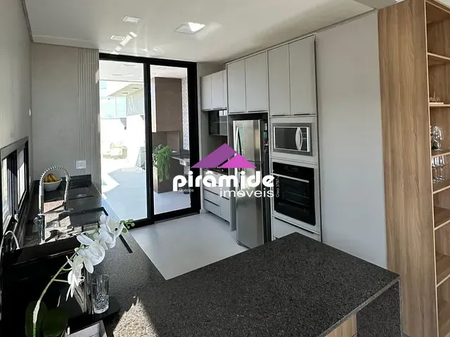 Casa 3 quartos e 3 banheiros, à venda, no bairro Loteamento Fazenda Ronda em São José dos Campos