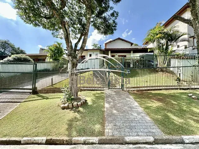 Casa com 736m² 4 quartos e 6 banheiros, à venda, no bairro Águas da Fazendinha em Carapicuíba