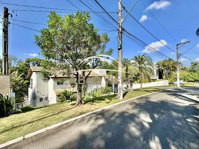 Casa com 1001m² 5 quartos e 7 banheiros, à venda, no bairro Residencial Euroville em Carapicuíba