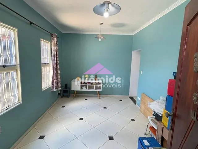 Casa com 154m² 3 quartos e 2 banheiros, à venda, no bairro Jardim Oriente em São José dos Campos