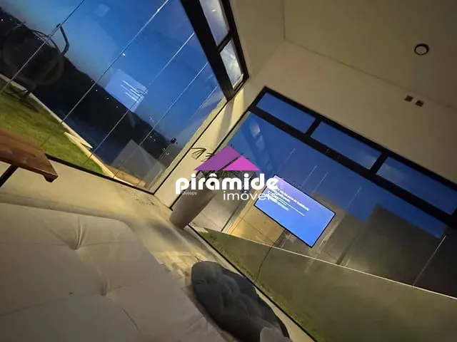 Casa com 1080m² 4 quartos e 4 banheiros, à venda, no bairro Paraíso de Igaratá em Igaratá