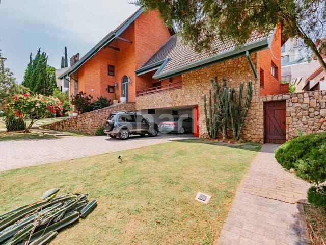 Casa com 866m² 5 quartos e 9 banheiros, à venda ou para alugar, no bairro Alphaville em Santana de Parnaíba