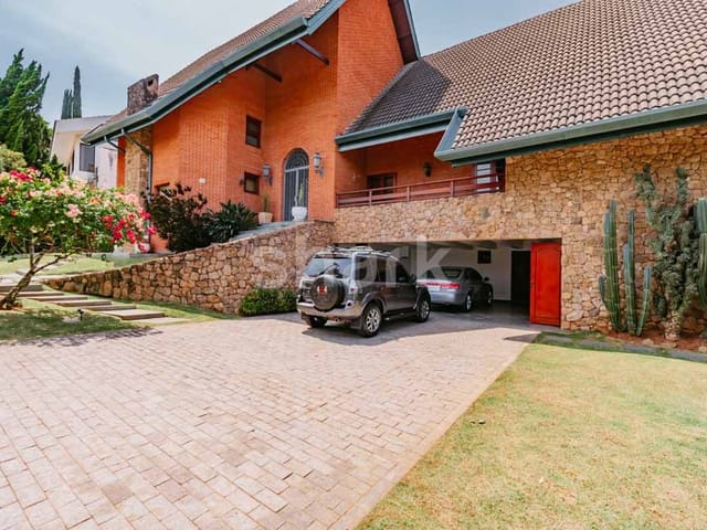Casa com 866m² 5 quartos e 9 banheiros, à venda ou para alugar, no bairro Alphaville em Santana de Parnaíba